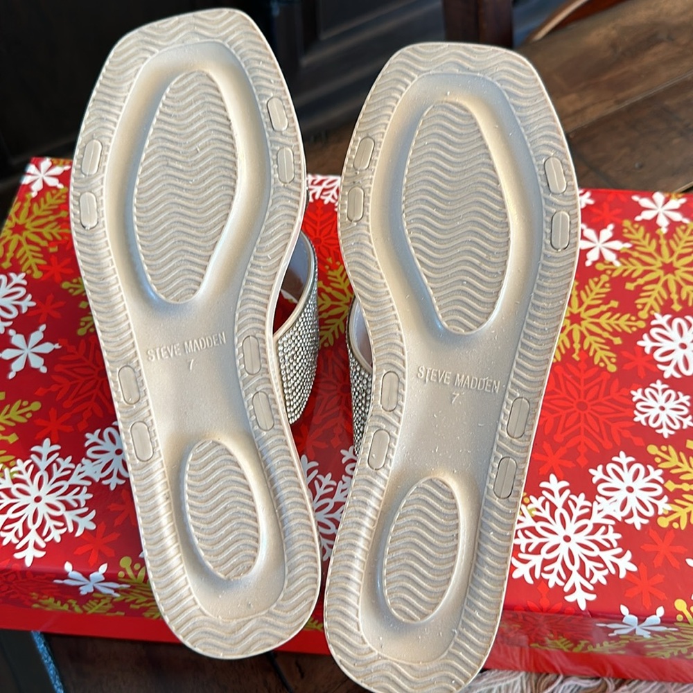 Steve Madden Rhinestone sandal - Picture 5 of 7